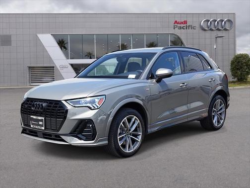 2024 Audi Q3 Premium 45 TFSI S line quattro Tiptronic