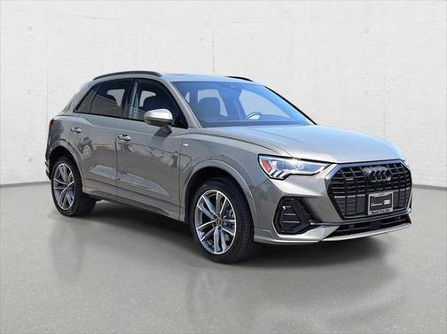 2024 Audi Q3 Premium 45 TFSI S line quattro Tiptronic