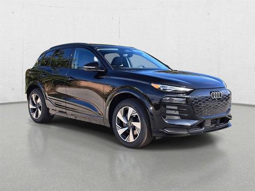 2025 Audi Q6 e-tron Premium quattro