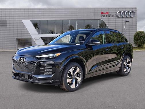 2025 Audi Q6 e-tron Premium quattro