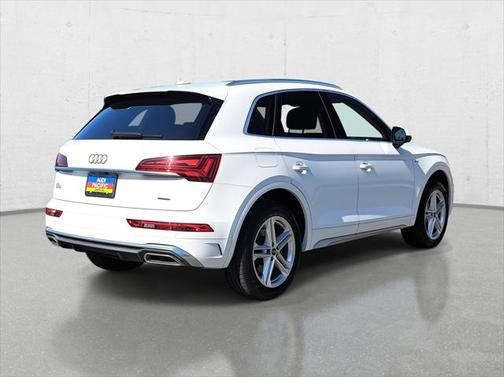2022 Audi Q5 e 55 S line Premium Plus