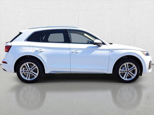 2022 Audi Q5 e 55 S line Premium Plus
