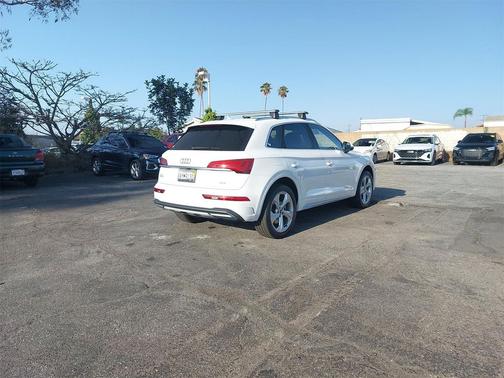 2021 Audi Q5 45 Premium Plus