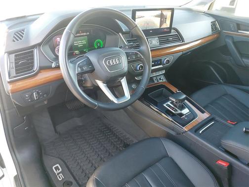 2021 Audi Q5 45 Premium Plus