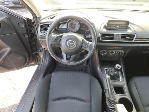 2014 Mazda Mazda3 i Sport