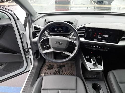 2024 Audi Q4 e-tron Premium Plus 50 quattro