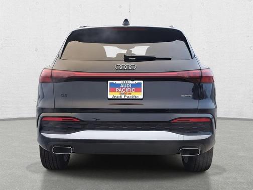 2025 Audi Q5 Premium Plus TFSI quattro S tronic
