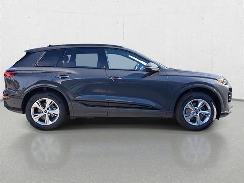 2025 Audi Q6 e-tron Premium