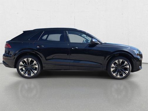2025 Audi Q8 55 Prestige