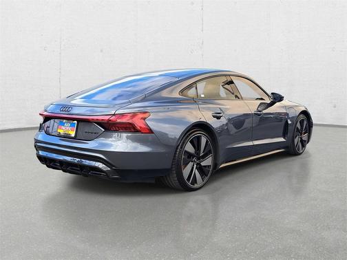 2022 Audi RS e-tron GT quattro