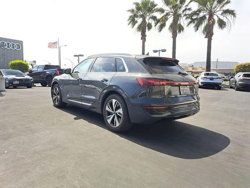 Magnet Gray 2024 Audi Q8 e-tron Premium