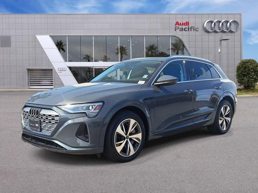 Magnet Gray 2024 Audi Q8 e-tron Premium