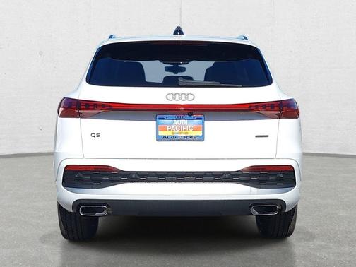 Arkona White 2026 Audi Q5 Premium TFSI quattro S tronic