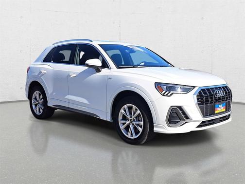 2023 Audi Q3 Premium 45 TFSI S line quattro Tiptronic