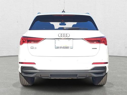 2023 Audi Q3 Premium 45 TFSI S line quattro Tiptronic
