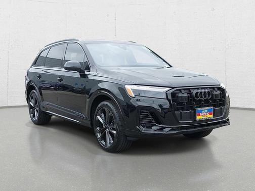 Mythos Black Metallic 2025 Audi Q7 55 Premium Plus