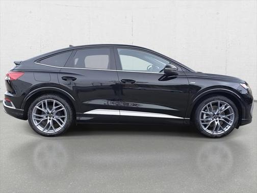 2025 Audi Q4 e-tron Sportback Premium Plus 55 quattro
