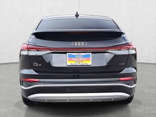 2025 Audi Q4 e-tron Sportback Premium Plus 55 quattro