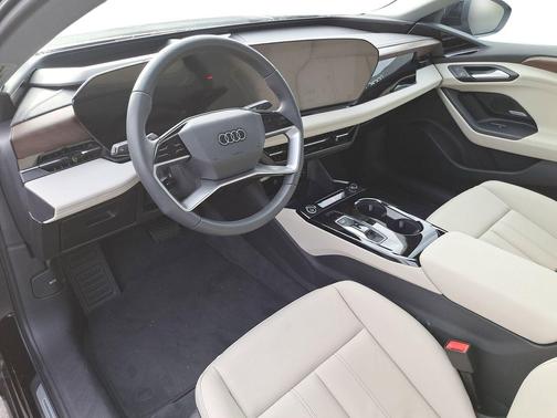 Mythos Black Metallic 2025 Audi A6 e-tron Premium Plus