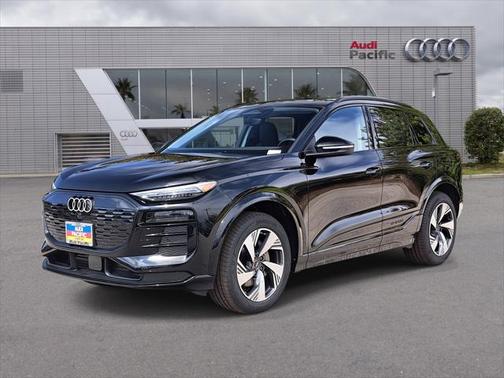 2025 Audi Q6 e-tron Premium Plus quattro