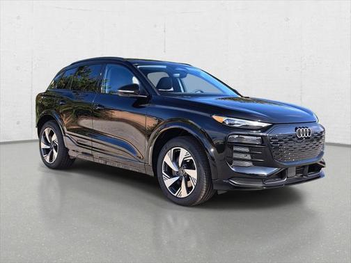 2025 Audi Q6 e-tron Premium quattro