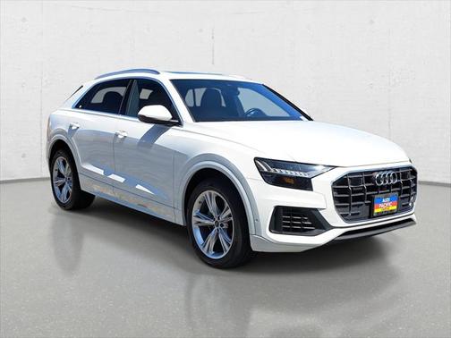 2023 Audi Q8 55 Premium