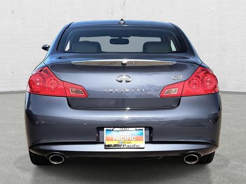 2012 INFINITI G37 Journey