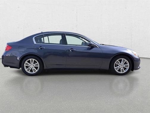 2012 INFINITI G37 Journey