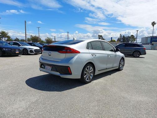 Symphony Air Silver Metallic 2019 Hyundai IONIQ Hybrid Limited