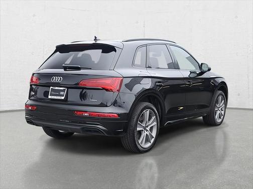2025 Audi Q5 45 S line Premium