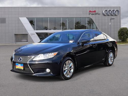 2013 Lexus ES 300h Base
