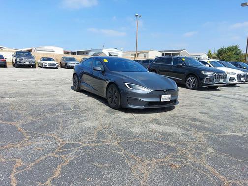 Midnight Silver Metallic 2022 Tesla Model S Base