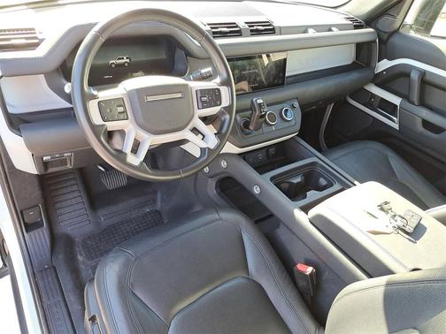 2024 Land Rover Defender 90 P300 S