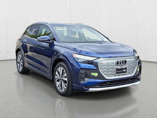 Navarra Blue Metallic 2023 Audi Q4 e-tron Premium Plus 40 RWD