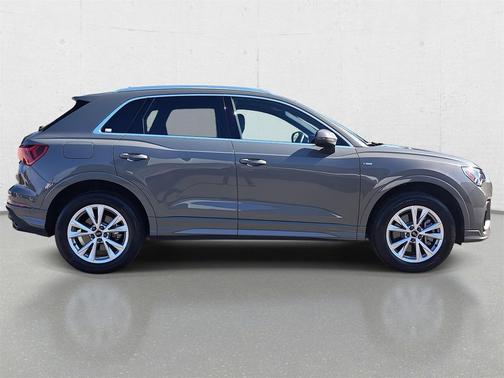2023 Audi Q3 Premium 45 TFSI S line quattro Tiptronic