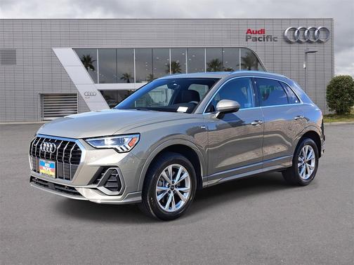 2023 Audi Q3 Premium 45 TFSI S line quattro Tiptronic