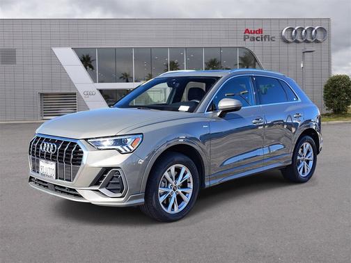2023 Audi Q3 Premium 45 TFSI S line quattro Tiptronic