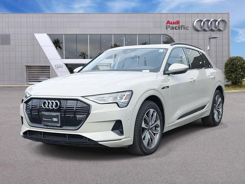 Siam Beige Metallic 2021 Audi e-tron Premium Plus