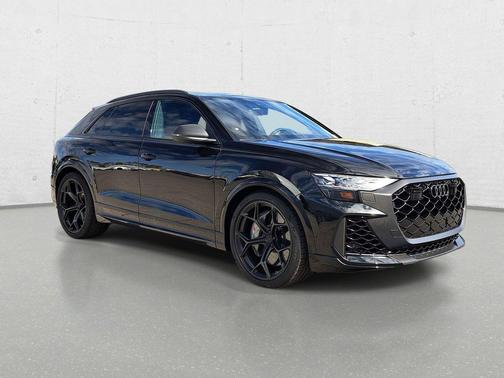 Mythos Black Metallic 2026 Audi RS Q8 4.0T
