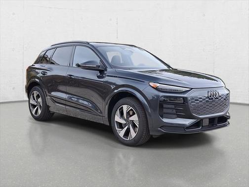 2025 Audi Q6 e-tron Premium Plus quattro