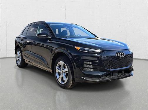 2025 Audi Q6 e-tron Premium