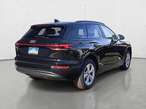 2025 Audi Q6 e-tron Premium
