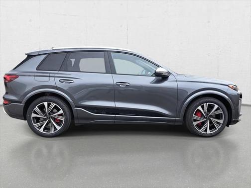 2025 Audi SQ6 e-tron Prestige quattro