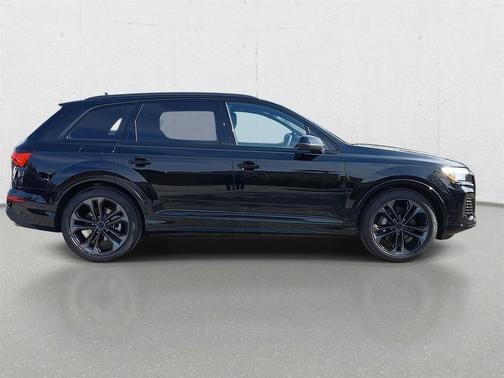 2026 Audi Q7 55 Premium Plus
