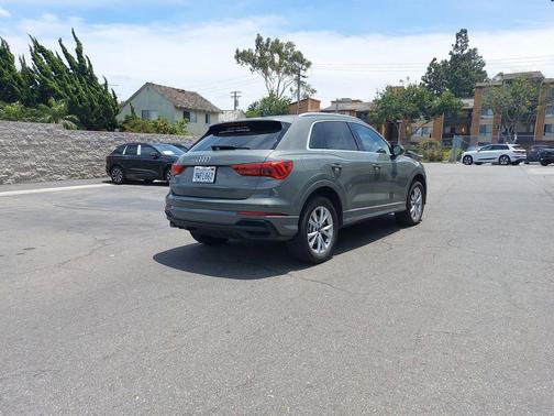 Chronos Gray Metallic 2025 Audi Q3 Premium 45 TFSI S line quattro Tiptronic