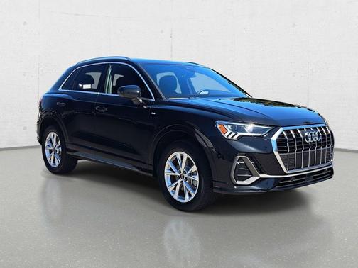 2025 Audi Q3 Premium 45 TFSI S line quattro Tiptronic