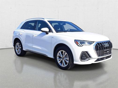 2025 Audi Q3 Premium 45 TFSI S line quattro Tiptronic