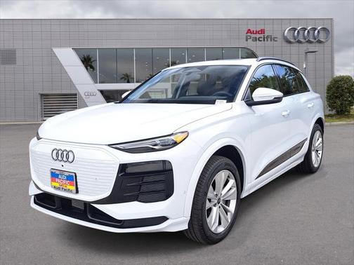 2025 Audi Q6 e-tron Premium