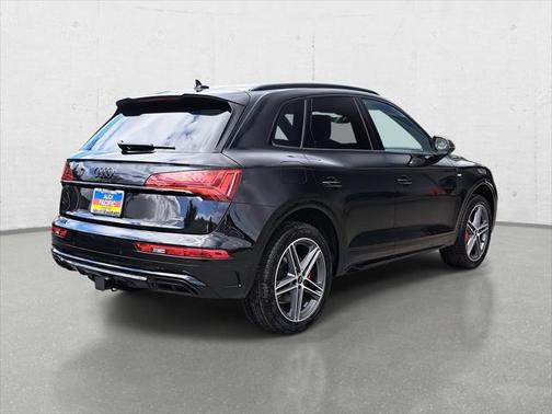 2025 Audi Q5 55 S line Premium Plus