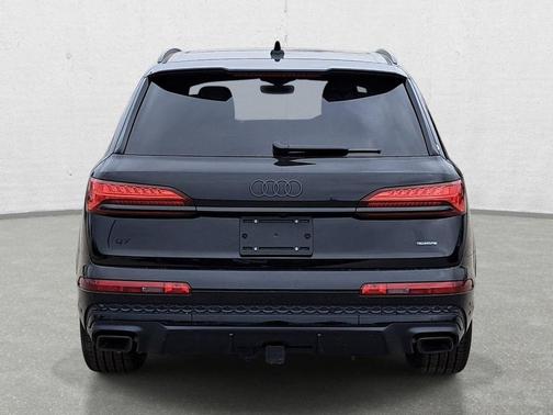 Mythos Black Metallic 2026 Audi Q7 55 Premium Plus
